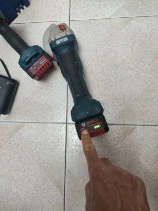 Conjunto Bosch Taladro y Radial 18V
