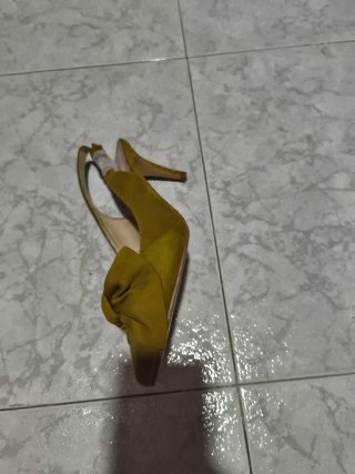 Zapato de fiesta Borina verde oliva