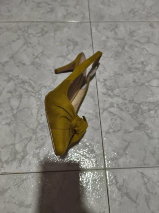 Zapato de fiesta Borina verde oliva
