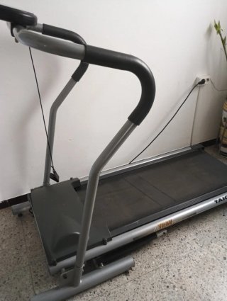 Elíptica gris