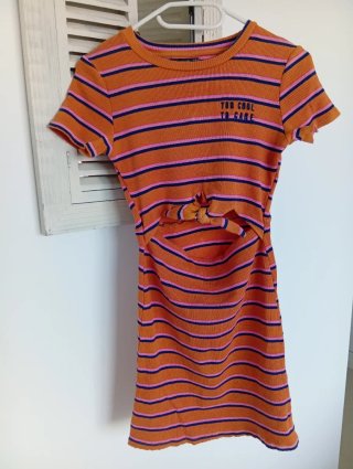 Vestido Bershka rayas naranja y rosa