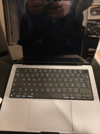 MacBook Pro 14 M1 Pro 16GB 1TB Gris Oscuro