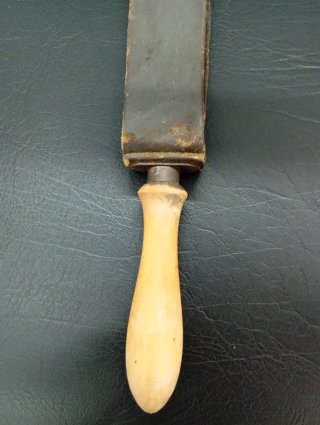 Asentador de navajas de cuero