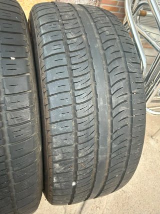 Neumáticos de coche