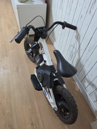 Bicicleta eléctrica INJUSA 12