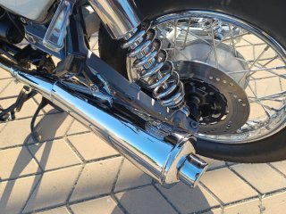 MOTO GUZZI NEVADA 750
