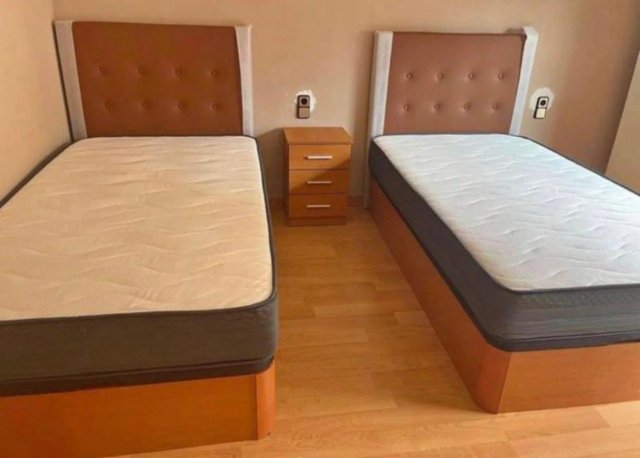 Canapé con materasso e ampia capacità di stoccaggio e comfort