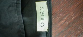 Abito Benua oversize nero e fucsia con cintura