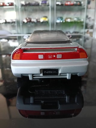 Kyosho 1/18 Honda NSX