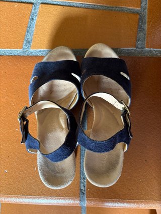 Sandalias cuña Clarks mujer azul y beige