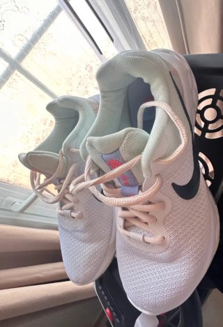 Zapatillas Nike Blancas y Multicolor