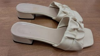 Sandalias tacón blancas