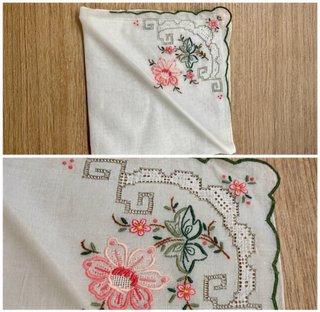 2 Pañuelos hilo Bordados