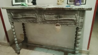 Recibidor antiguo de madera