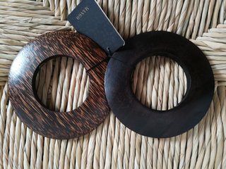 Pendientes y brazaletes madera Mango