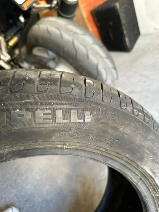 Neumático Pirelli 205 55 R16