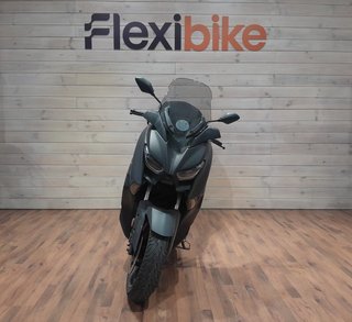 Yamaha X-Max 125