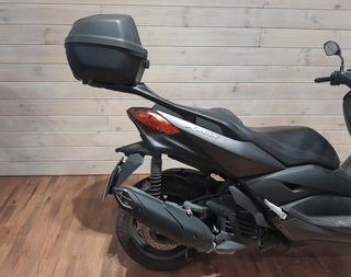 Yamaha X-Max 125