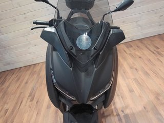 Yamaha X-Max 125