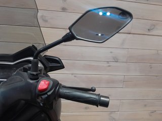 Yamaha X-Max 125