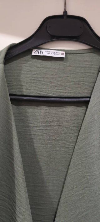 Blusa cruzada Zara verde oliva talla única