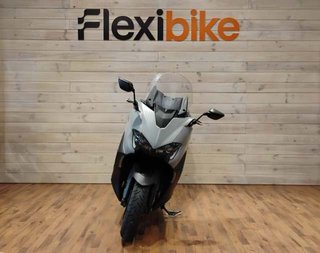 Yamaha TMAX 560