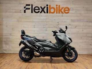 Yamaha TMAX 560