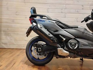 Yamaha TMAX 560