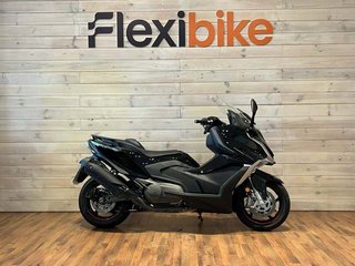 KYMCO AK 550