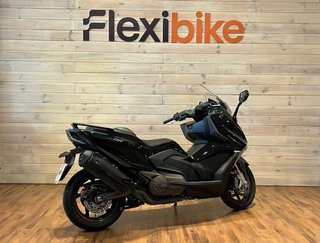 KYMCO AK 550