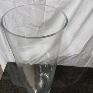 Jarrón grande de cristal transparente