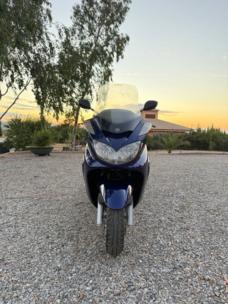 Yamaha Majesty 400 Maxi-Scooter Azul