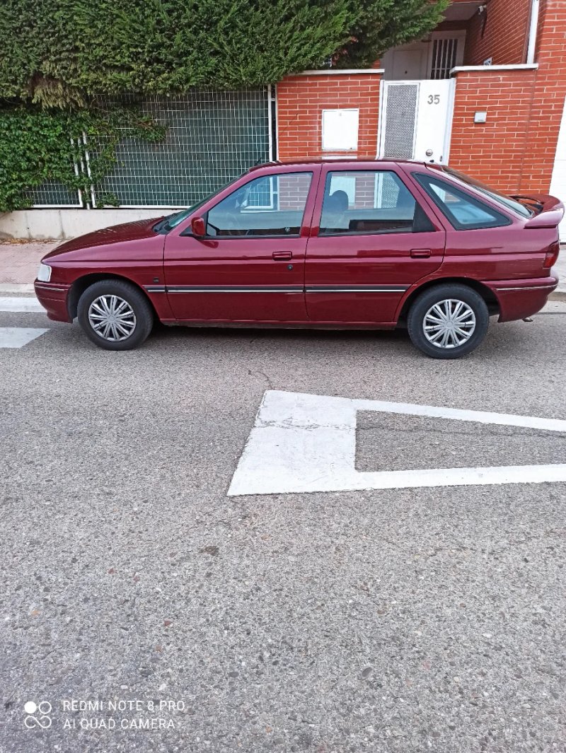 Ford Escort 1994 - foto 1
