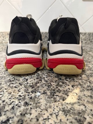 Balenciaga Triple S Talla 39 Negro Blanco