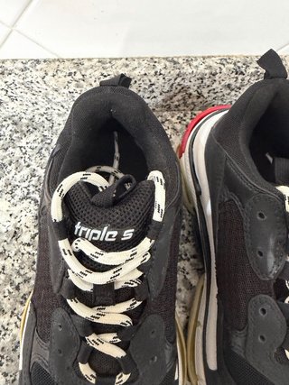 Balenciaga Triple S Talla 39 Negro Blanco