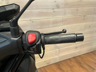 Yamaha XMAX 300 Tech MAX