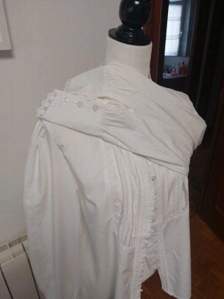 Traje adulto casera negro y rojo 86 largo de falda