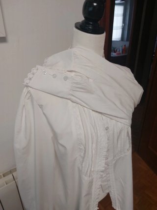 Traje adulto casera negro y rojo 86 largo de falda