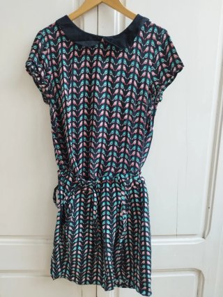 Conjunto estampado de camisa y falda