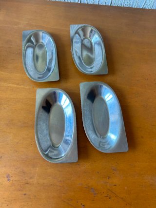 Bandejas metálicas y de plástico vintage