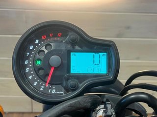 Hyosung Bobber GV125