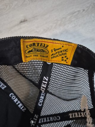 Gorra Corteiz Negra con Estrellas