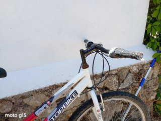 Bicicleta TOPBIKE roja y blanca