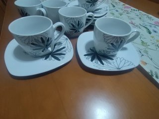 Juego 6 tazas y platos café floral