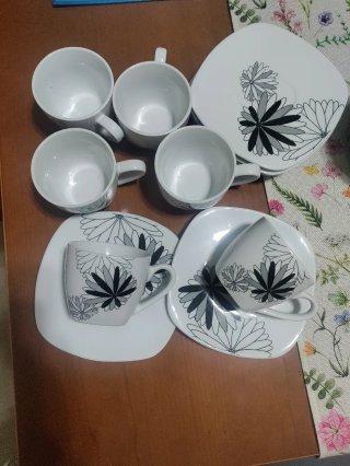 Juego 6 tazas y platos café floral