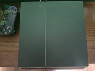 PS4 (PlayStation 4) + 5 Juegos