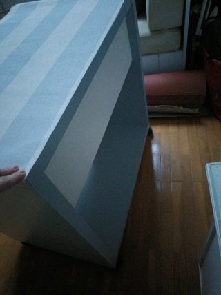 Mesa de estudio con diseño moderno
