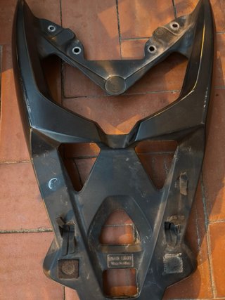 Baúl Yamaha NMAX Soporte