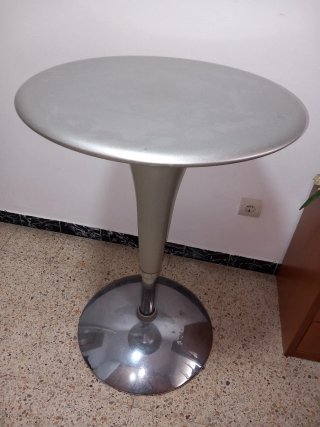 Mesa alta giratoria