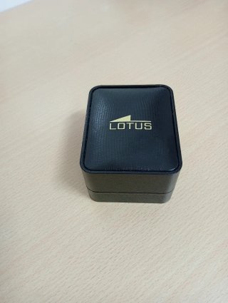 Reloj Lotus Hombre blanco